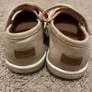 Toddler girls (Toms) Mary Jane shoe